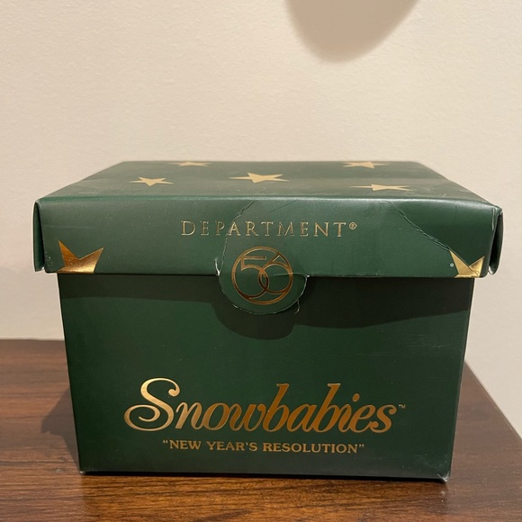 Snowbabies 2005 New Years Resolution - Picture 3 of 6